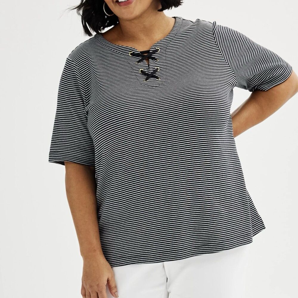 Croft & Barrow Top Size XXL Black White Lace-Up Split Neck Striped NWT